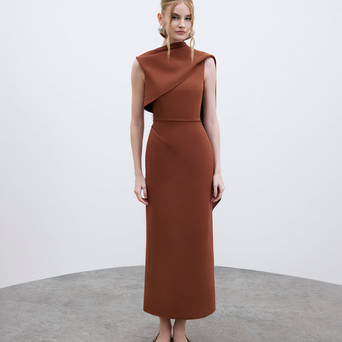 Nostalgia Rust Rust | The Nostalgia | Fall Winter 2024 – HARITHAND